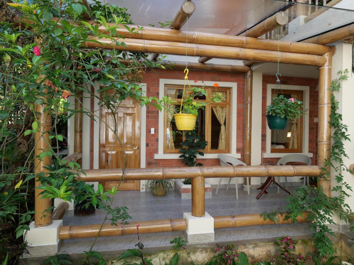 Casa Del Rio En Mindo Bed & Breakfast Luaran gambar
