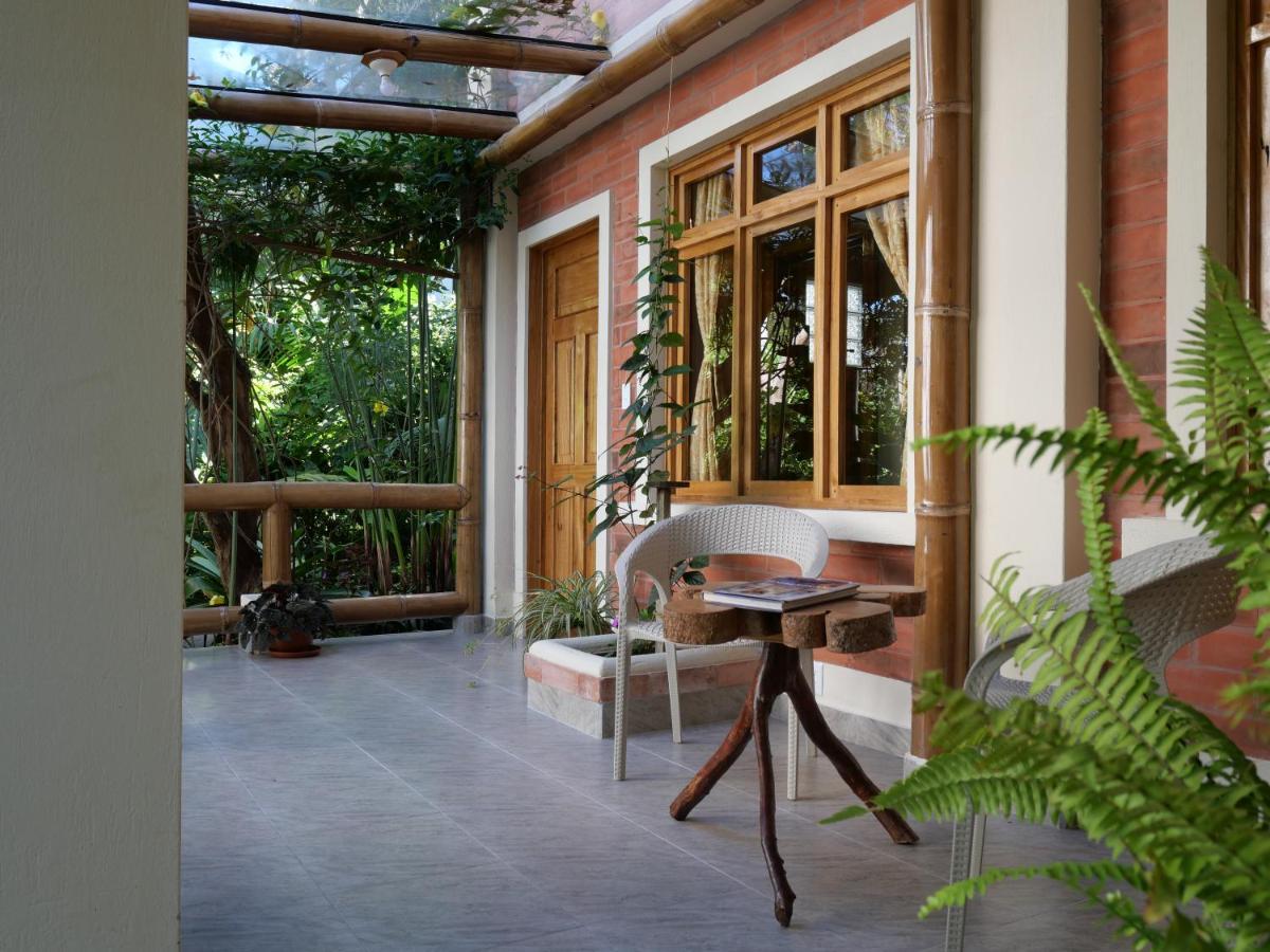 Casa Del Rio En Mindo Bed & Breakfast Luaran gambar