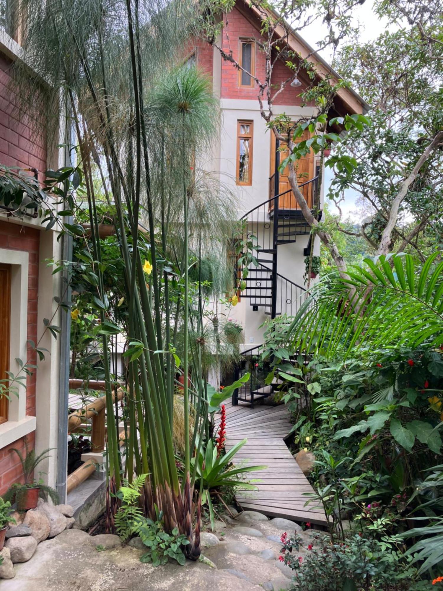 Casa Del Rio En Mindo Bed & Breakfast Luaran gambar