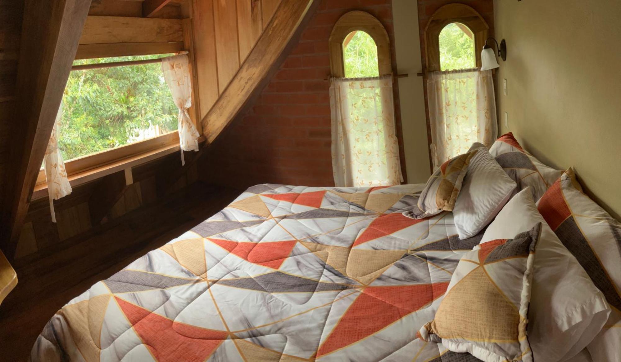 Casa Del Rio En Mindo Bed & Breakfast Luaran gambar