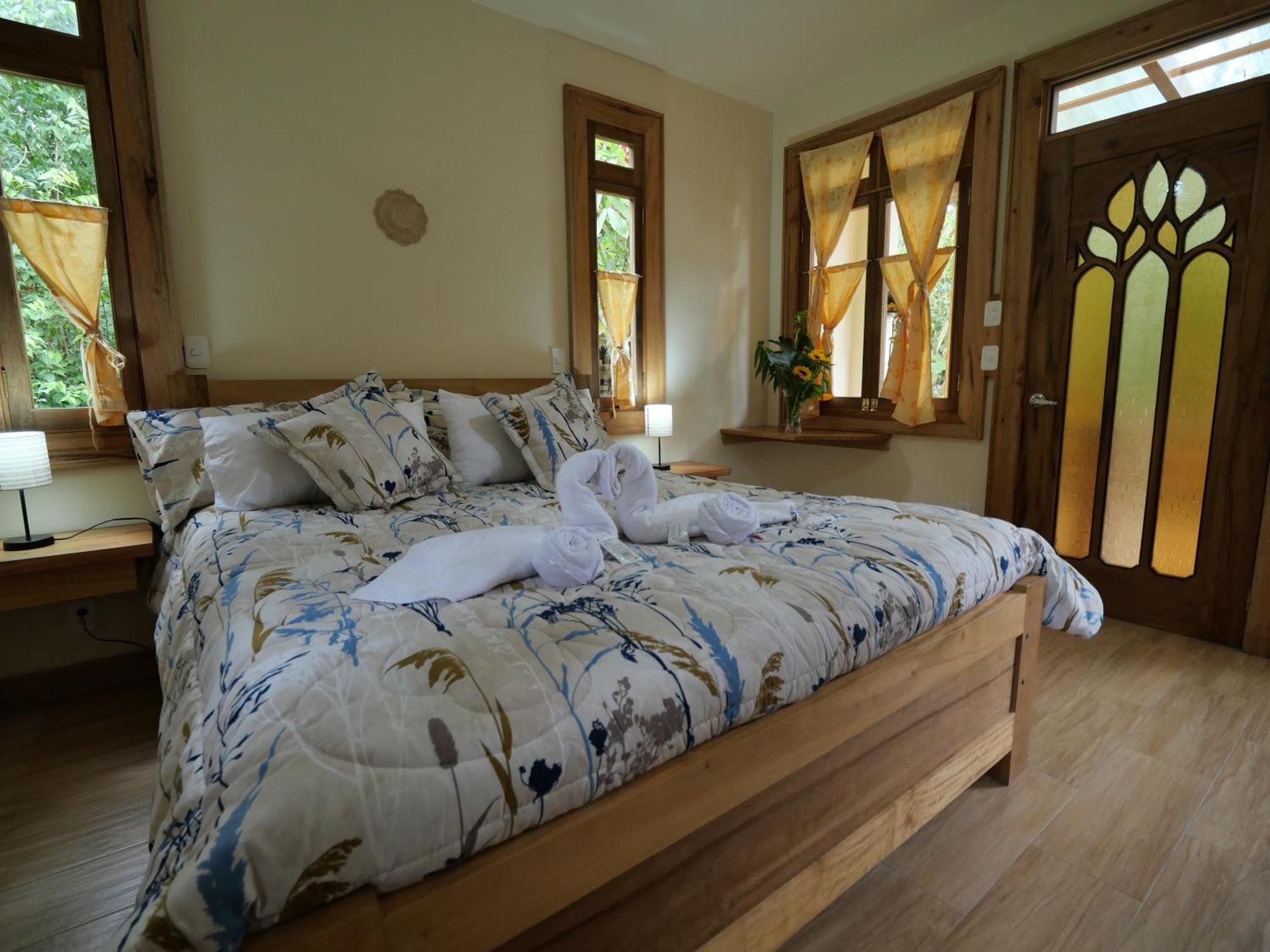 Casa Del Rio En Mindo Bed & Breakfast Luaran gambar